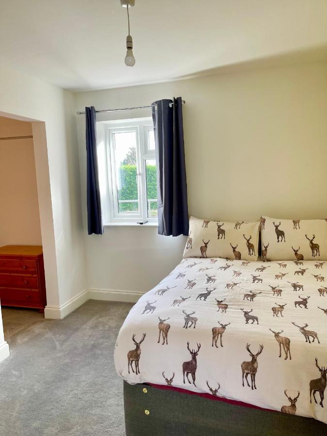 2 Bedroom Detached Bungalow With Hot Tub And Secure Garden And Parking - Pet Friendly On 7 Acres Of Land Boston Exterior photo